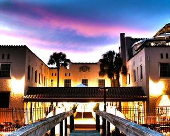 Casa Marina Hotel & Restaurant - Jacksonville Beach - Jacksonville Beach - Gebäude