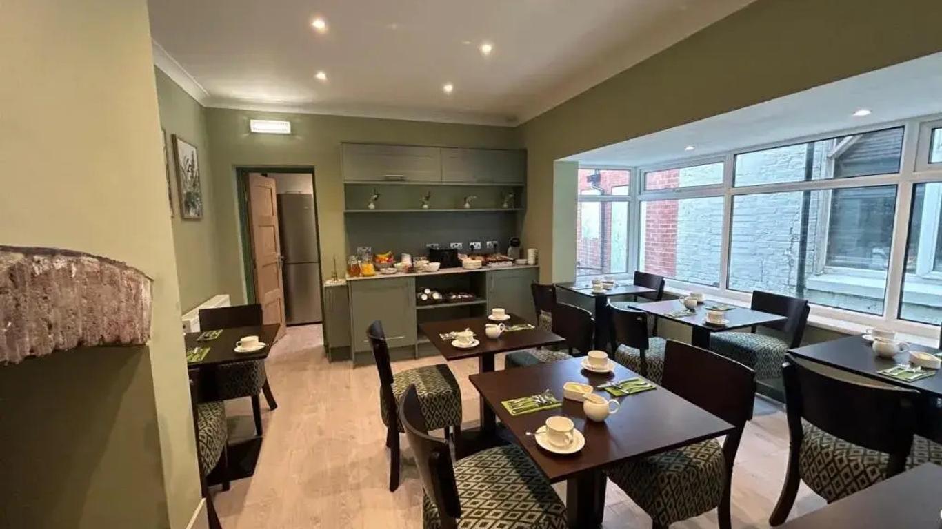 Hamilton Court Hotel Hoole