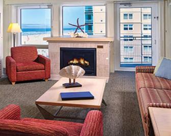 Beachfront Resort on the Promenade w/Ocean Views! - Seaside - Sala de estar