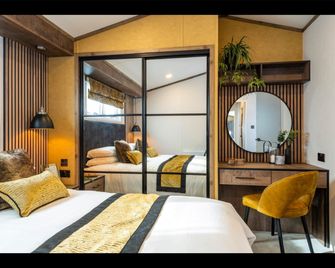 Sure Studio by Best Western Brackenborough Lakes & Resort - Brackenborough - Bedroom