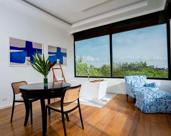 Royal Palm Galapagos, Curio Collection by Hilton - Puerto Ayora - Dining room