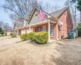 Mins to Downtown & U of Memphis! High Point Duet 1 - 멤피스 - 건물