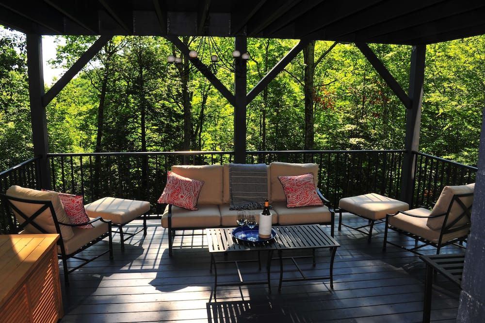 Timberdoodle-a mountainside retreat