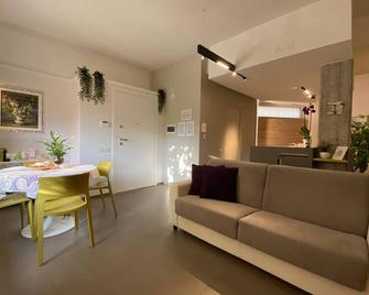Exclusive Loft Salerno Centro - Salerno - Pokój dzienny