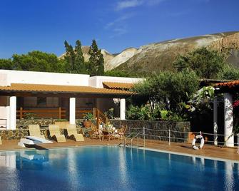 Villa Saracina - Vulcano - Pool