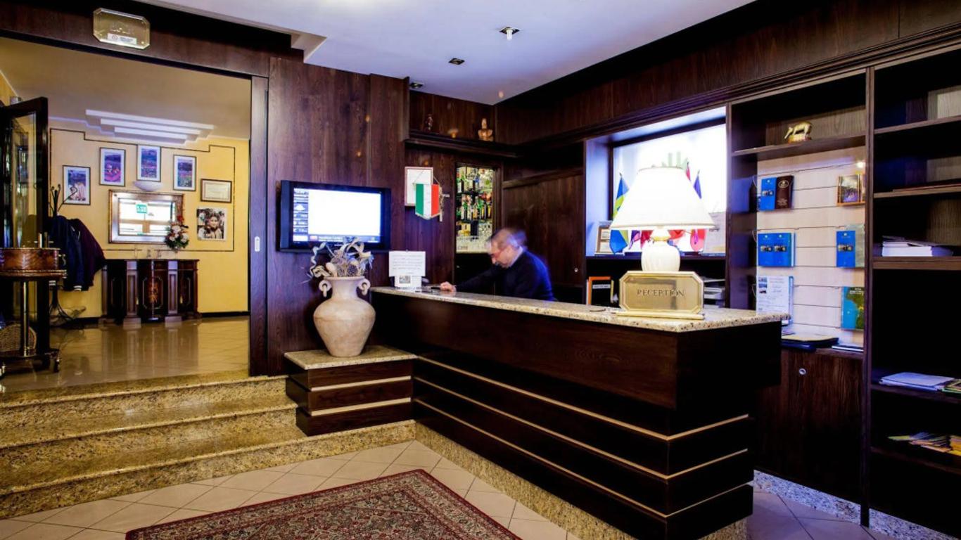 Mannu Hotel