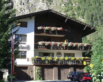 Pension und Apartment Edelweiß - Heiligenblut - Gebouw