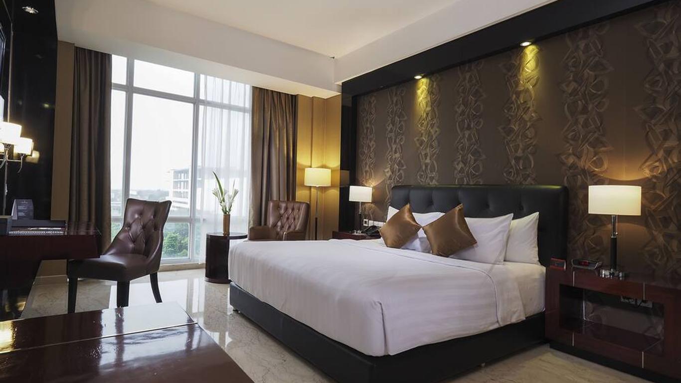 Grand Mercure Solo Baru