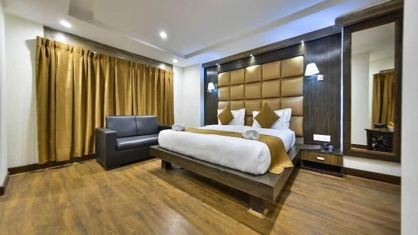 Hotel Six Seasons