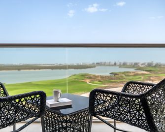 Yas Plaza Bay by IHG - Abu Dabi - Edificio