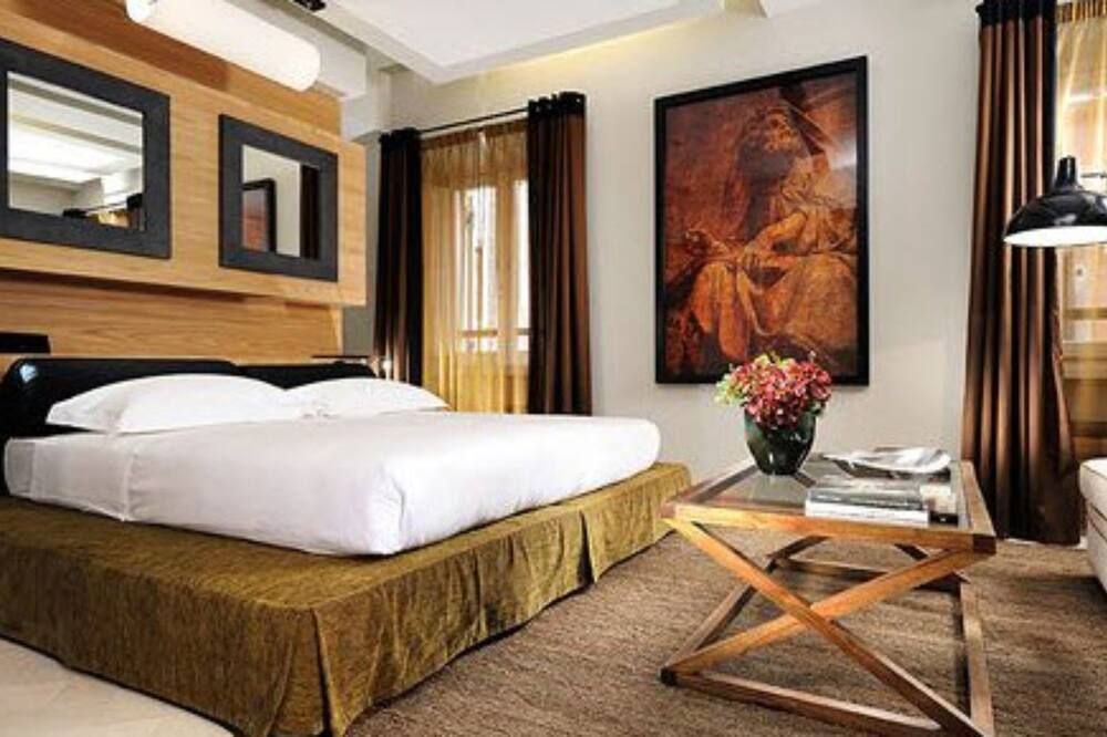 Bedroom view of Babuino 181