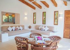 Casa Mon Repos en Careyes - Costa Careyes - Living room