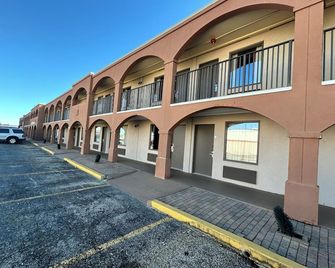 Suite Dreams Motel Mattoon I 57 - Mattoon - Gebouw