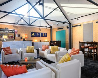 Lakeside Hotel and Conference Centre - Sydney - Lounge