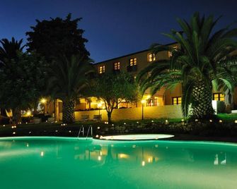 Alghero Resort Country Hotel & Spa - אלגרו - בריכה