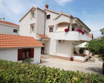 Family Apartment Mirela Borik - Zadar - Building