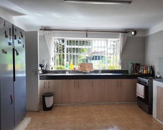 United House Nairobi Gigiri - נאירובי - מטבח