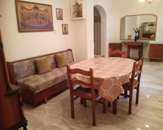 Apartment Korinos Mama Machi - Korinos - Eetruimte