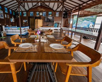 Noah Maratua Resort - Pulau Maratua - Restaurante