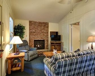 Mitchell's Lodge and Cottages - Highlands - Bedroom