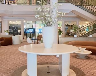 Oxford Palace Hotel - Los Angeles - Lobby