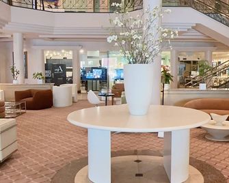 Oxford Palace Hotel - Los Angeles - Resepsjon