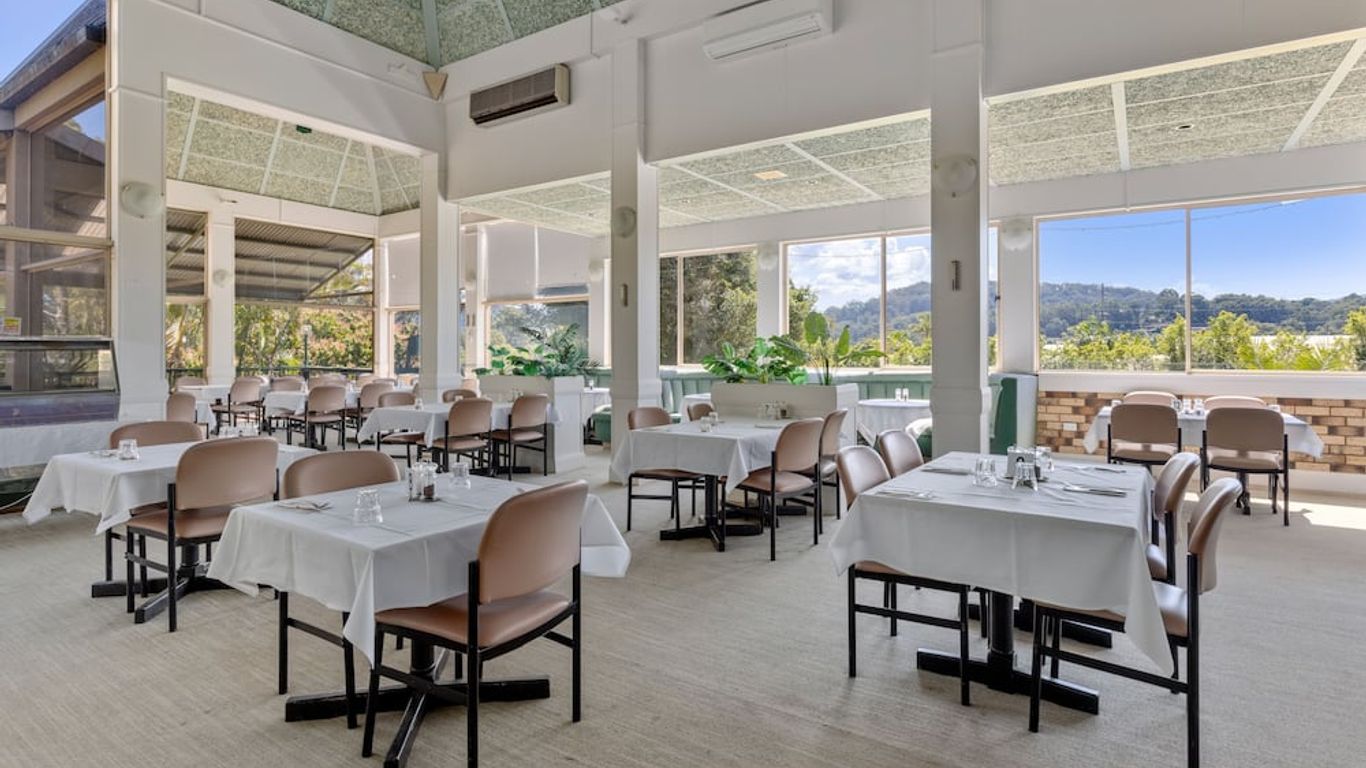 كوفس هاربور سانكتشيويري ريزورت