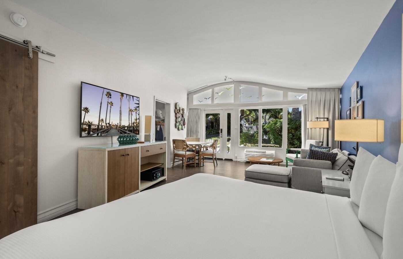 Paradise Point Resort & Spa from ₪287. San Diego Hotel Deals