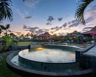 Kampung Uma Dawa Villas and Spa - Tampaksiring - Soverom