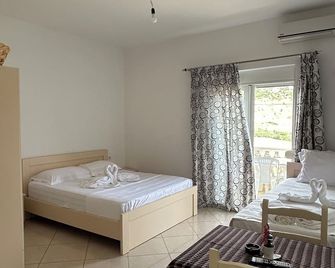 Vila Viktori - Ksamil - Schlafzimmer