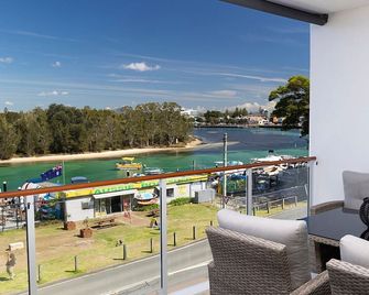 Waterline 304 - Forster - Balcony