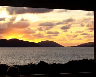 Rockmere Villa - Panoramic Ocean Views, Beach .2 Miles, Multi-Unit Estate - Spanish Town