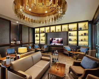 The Ritz-Carlton Jakarta, Pacific Place - Jakarta - Oleskelutila