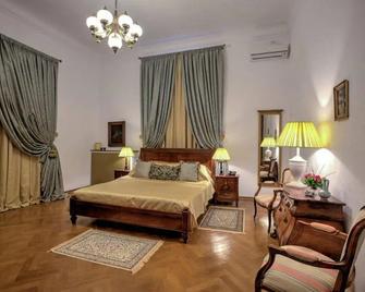 Hotel Grand - Eforie Nord - Schlafzimmer