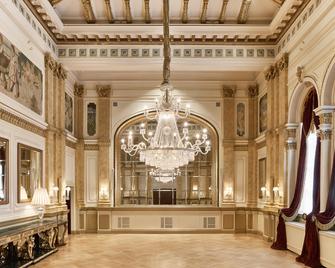 Hotel Kämp - הלסינקי - לובי