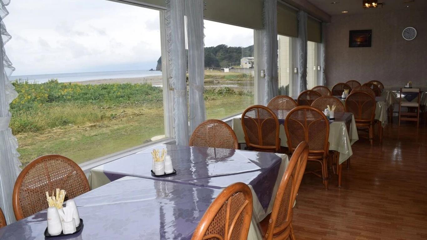 衝浪騎士膳食公寓
