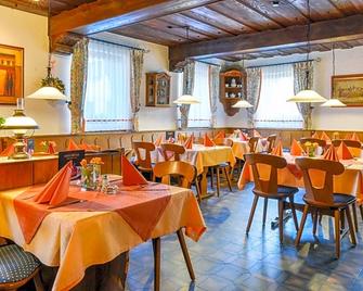 Hotel-Gasthof Rotes Roß - Heroldsberg - Ресторан