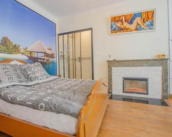 Angela - Bar Sur Aube - Bar-sur-Aube - Chambre