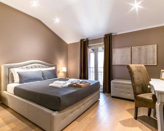 051 Boutique - Bologna - Bedroom