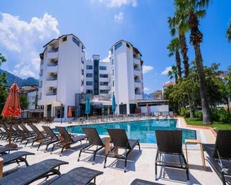 Verde Hotel - Icmeler