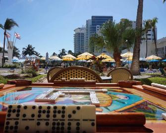 多維爾海灘度假村酒店 - 邁阿密海灘 - 邁阿密海灘 - 餐廳