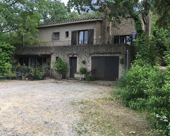 Provencal villa with swimming pool in the heart of nature - Gonfaron - Bâtiment
