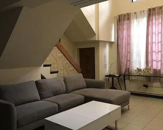 Nice Furnished Apt. in Rizal - Cainta - Living room