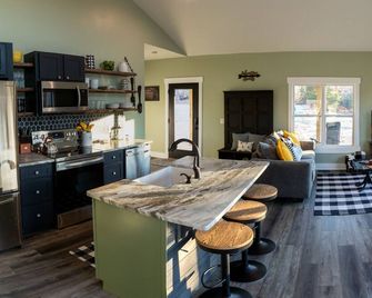 Secluded, Mountain View, Hot Tub, Dahlonega, Wineries & Hiking - Helen - Kuchyň