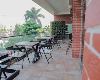 Vikramaditya Hotel - Ujjain - Balcón