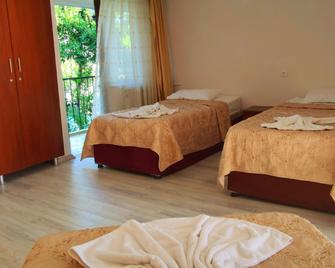 Artemis Yoruk Hotel - Pamukkale - Makuuhuone