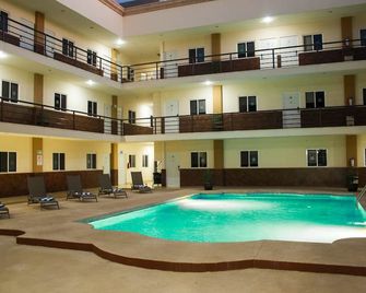 Gran Hotel Residencial Galerías - Ciudad Obregón - Zwembad