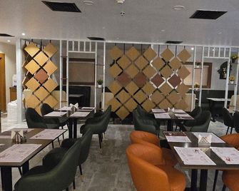Elite Hotel Karimnagar - Komarweli - Restaurant