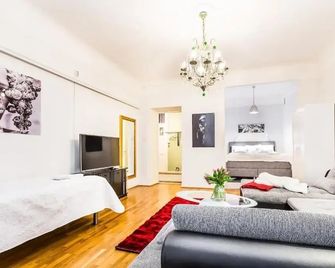 Go Happy Home Apartment Mikonkatu 18 2 - Helsinki - Habitación