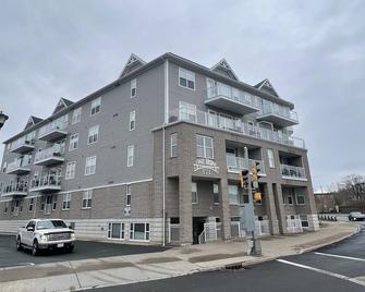 Stunning Condo Downtown Darmouth - Halifax - Building